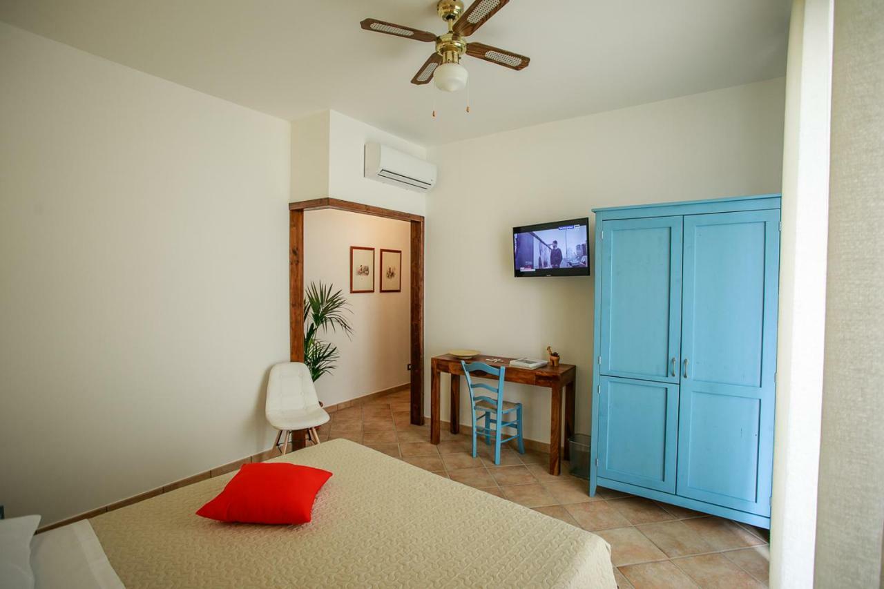 B&B Scirocco House Oliveri Extérieur photo