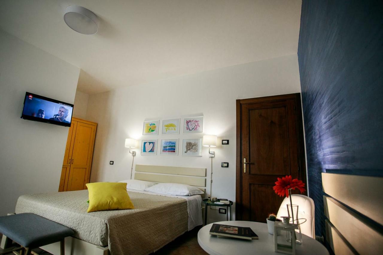 B&B Scirocco House Oliveri Extérieur photo